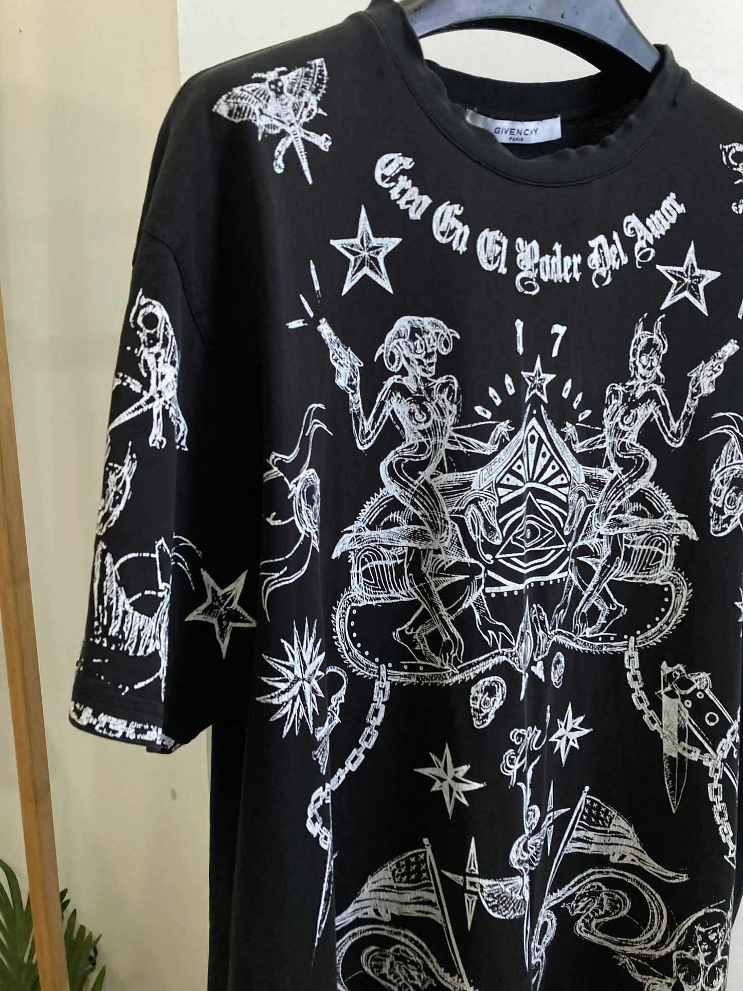 Givenchy Elmerinda Print Cotton T Shirt Large