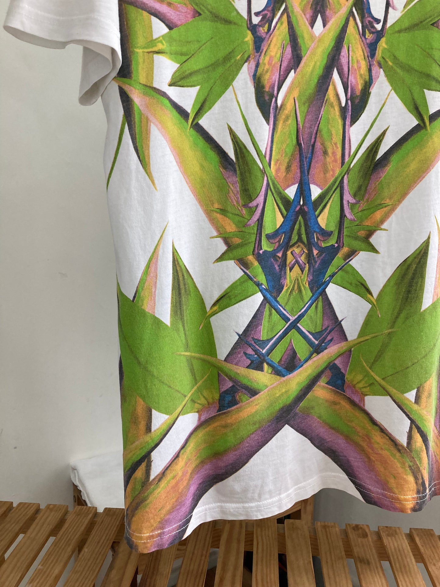 Givenchy Birds Of Paradise T Shirt Small