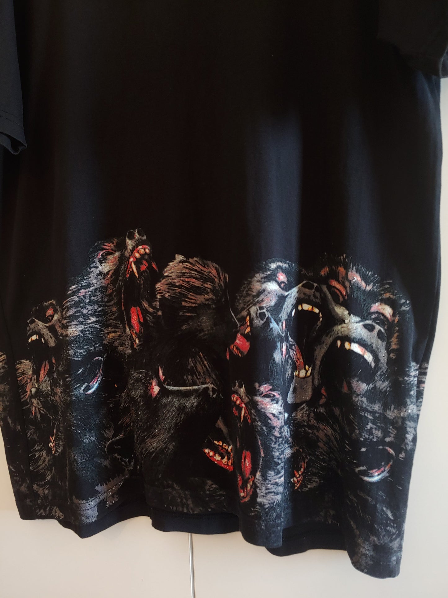 Givenchy Screaming Monkeys T Shirt S