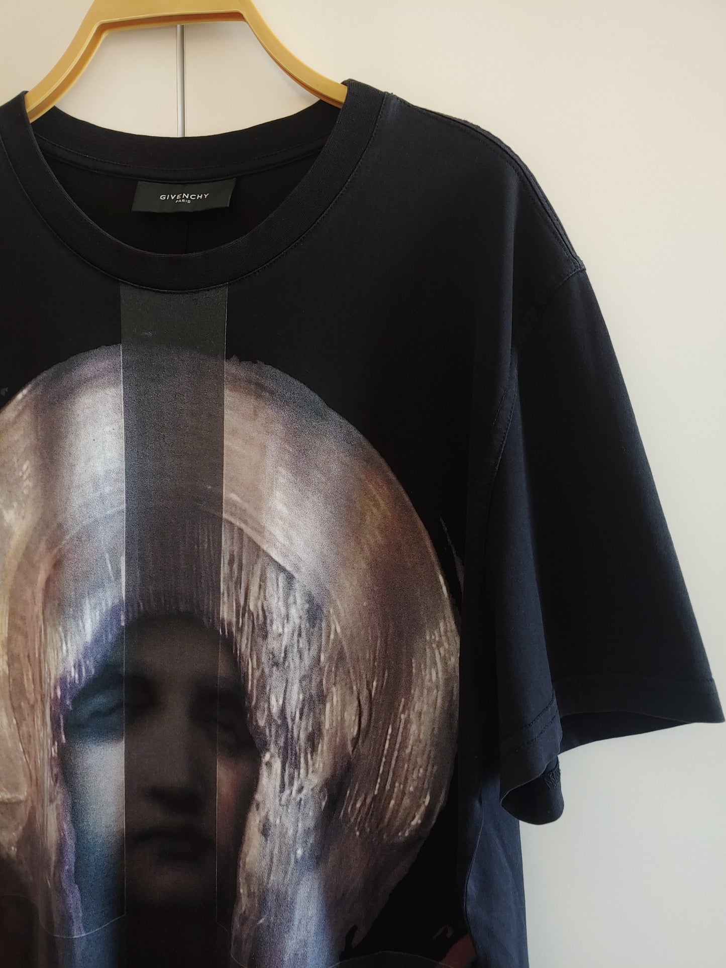 Givenchy Screaming Monkeys T Shirt S