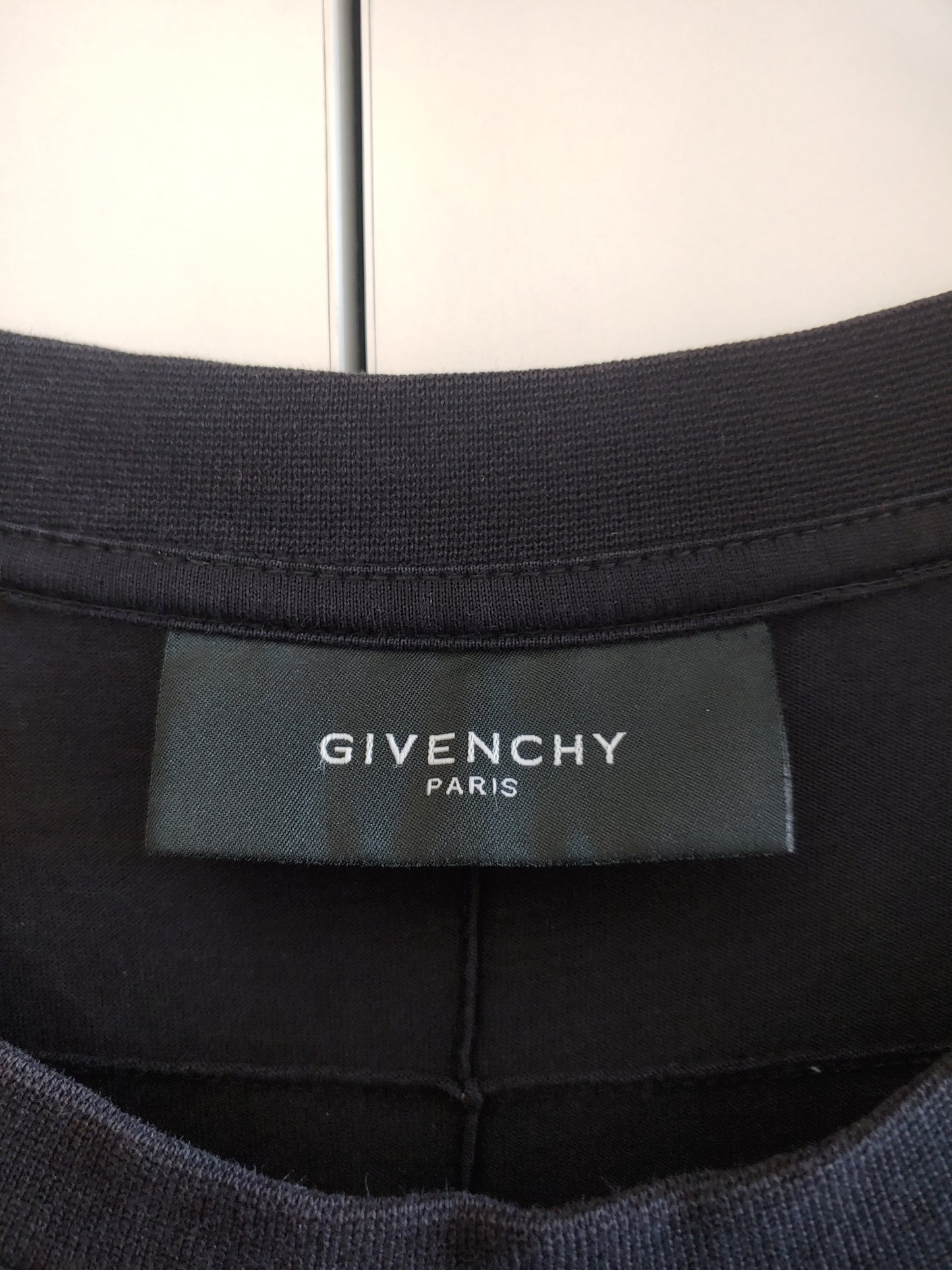 Givenchy Screaming Monkeys T Shirt S