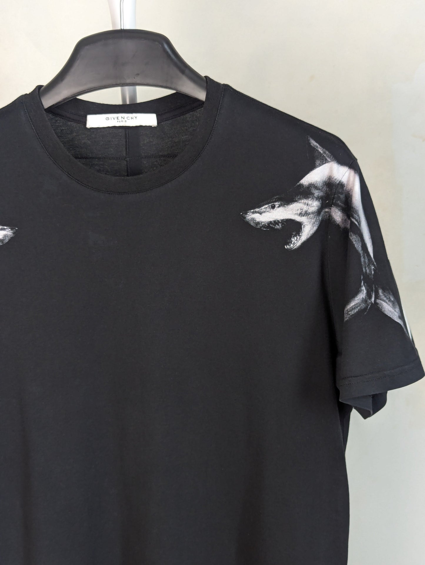 Givenchy Shark 47 Print Size Xs Cuban Fit