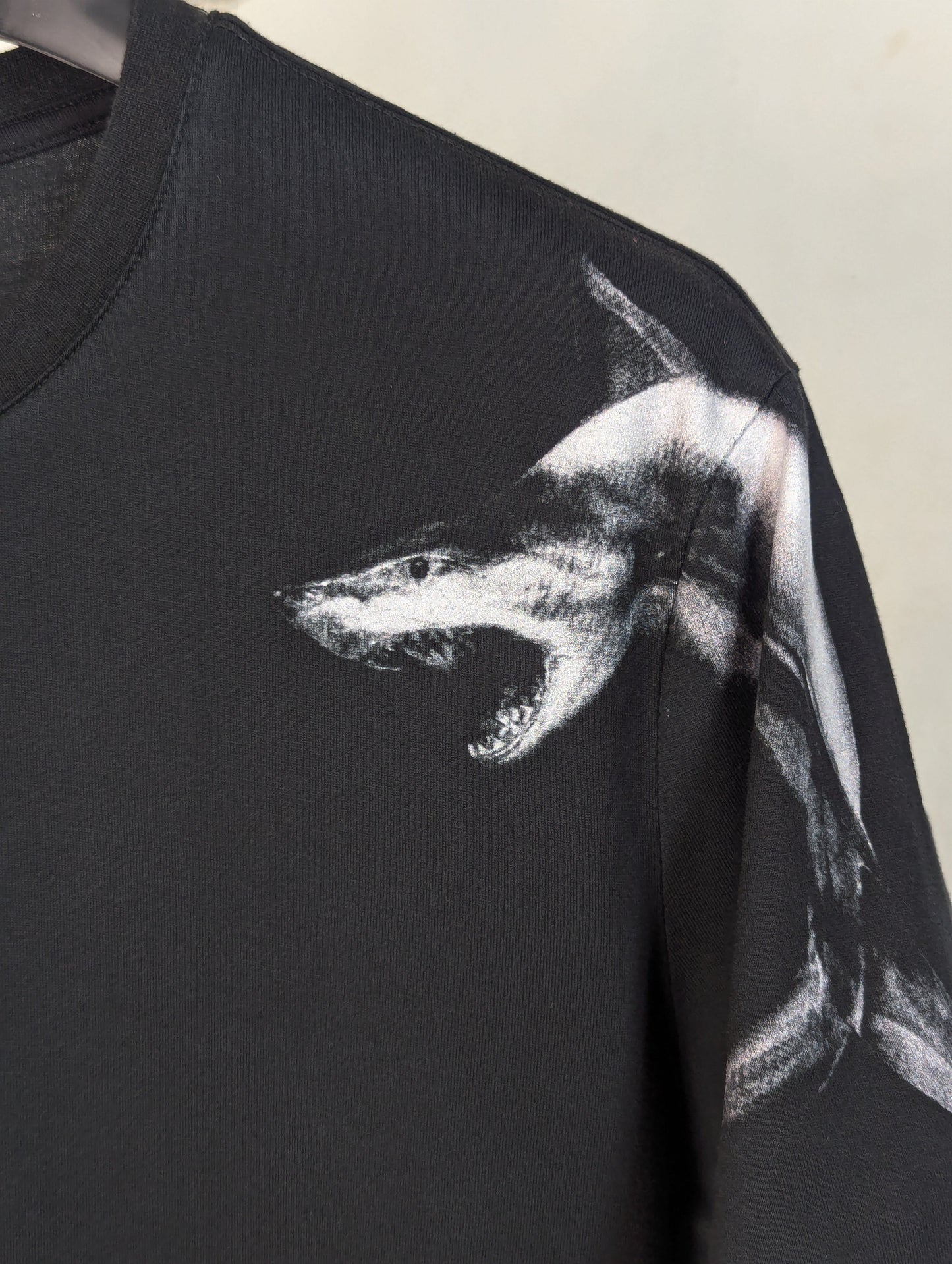 Givenchy Shark 47 Print Size Xs Cuban Fit